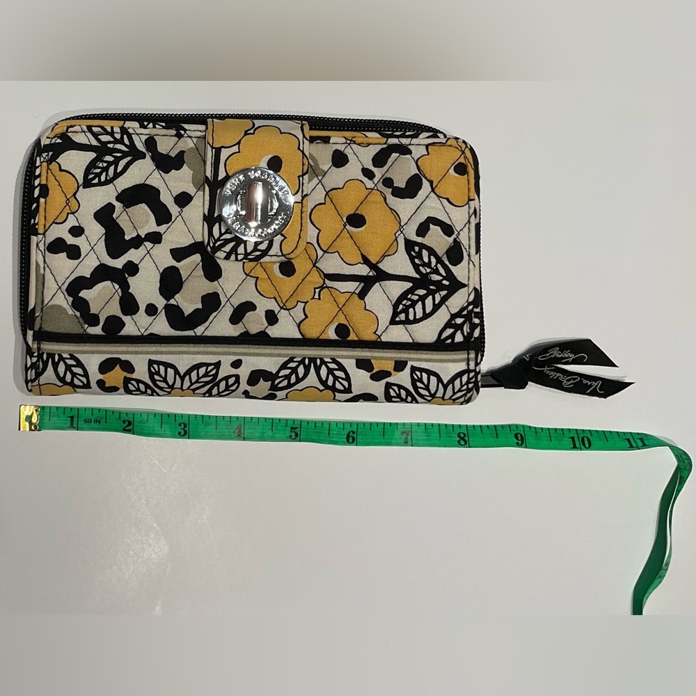 Vera Bradley Go Wild Quilted Turnkey Wallet - Picture 13 of 14